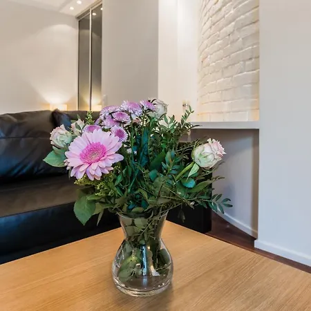 Kotimaailma - Koydenpunojankatu 4 * Helsinki